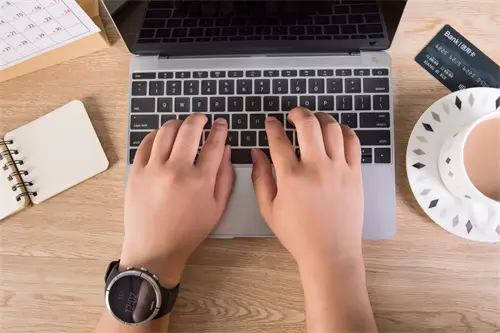 阳光含义女生两字